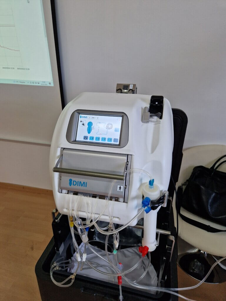 Dimi home dialysis machine